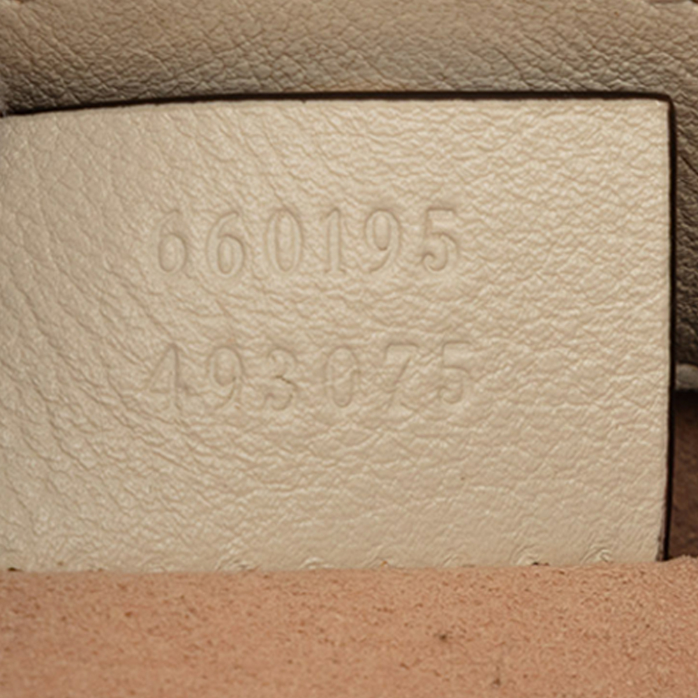 Pre-Loved Gucci Small Calfskin Bamboo Diana Satchel - Picture 6 of 7